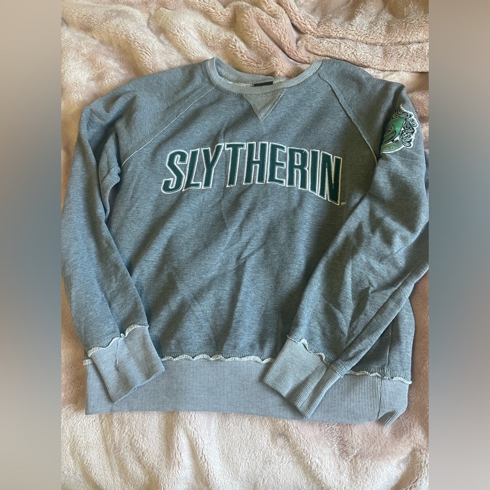 Wizard of world of Harry Potter slytherin crewneck sweater